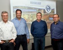 Reiselustige v.l.: Richard Espertshuber, Frank Slomski, Moderator Armin Rauen, Dieter Grosch